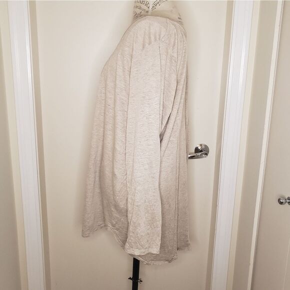 Toni T linen top - Picture 2 of 9